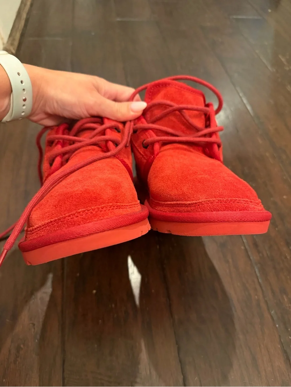 UGG Neumel Samba Red Suede Chukka Boots Men’s 6 Women’s 7 Style 3236